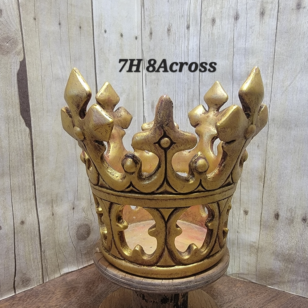 Hickory Manor House Crown Basket/Gold Leaf
